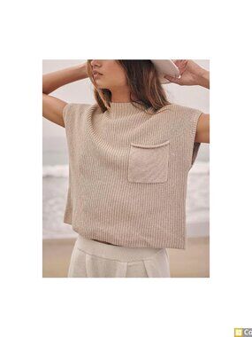 Amazon top knitted SZ L 75% Viscose 25% Nylon